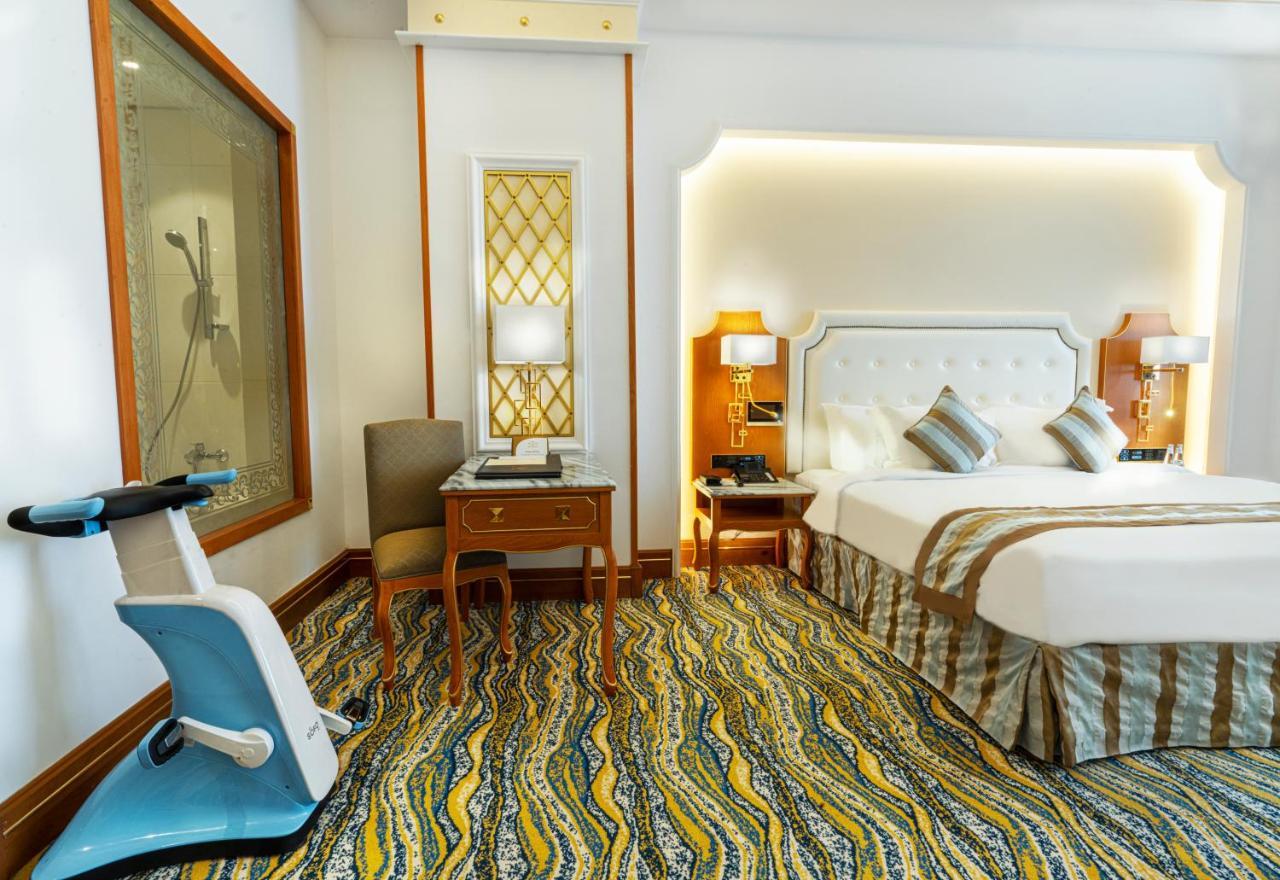 Iridium Hotel Ta'if Buitenkant foto