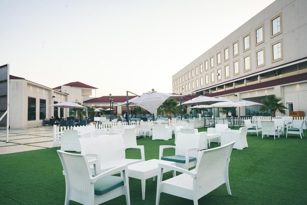 Iridium Hotel Ta'if Buitenkant foto