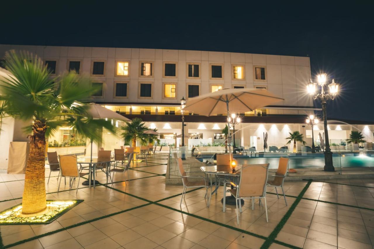 Iridium Hotel Ta'if Buitenkant foto