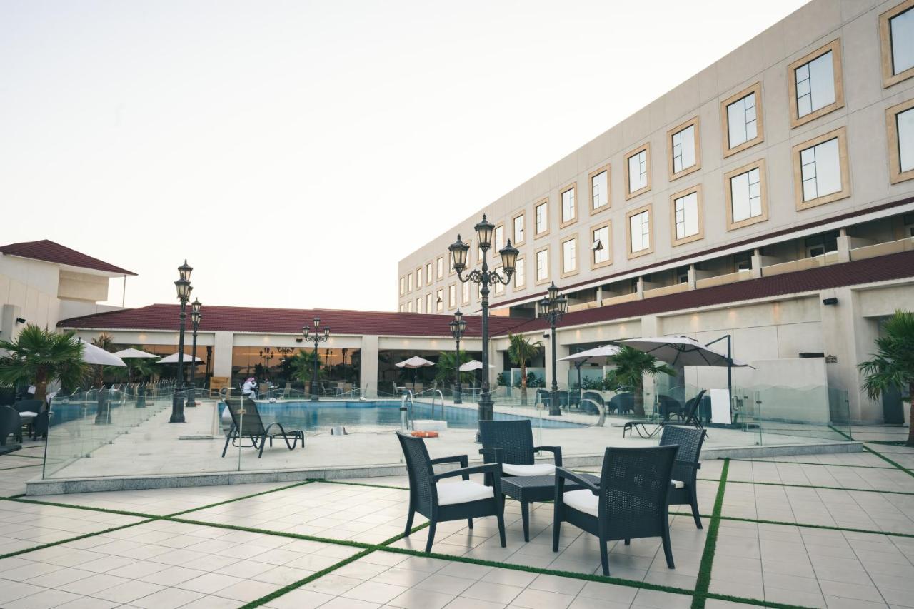 Iridium Hotel Ta'if Buitenkant foto