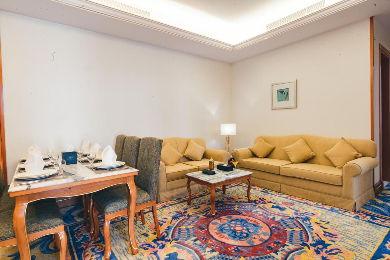 Iridium Hotel Ta'if Buitenkant foto