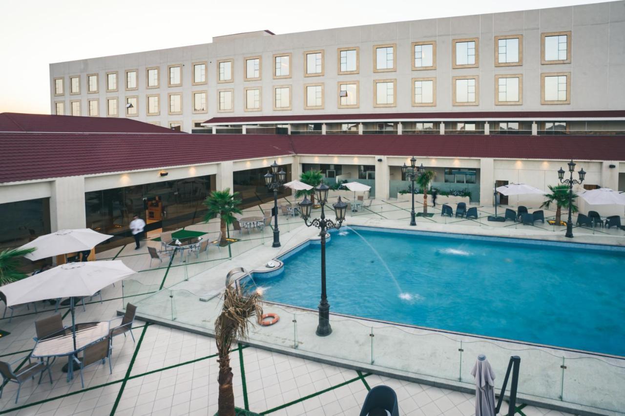 Iridium Hotel Ta'if Buitenkant foto