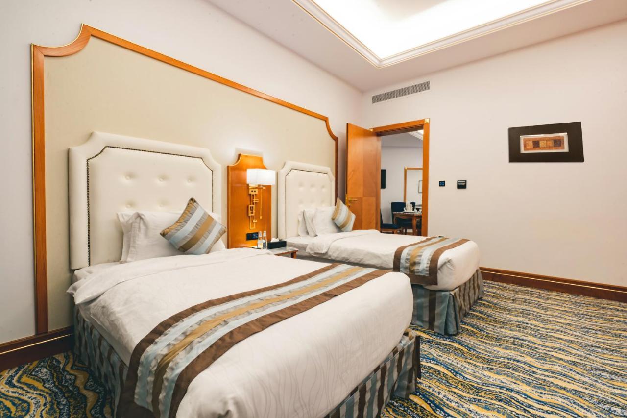 Iridium Hotel Ta'if Buitenkant foto