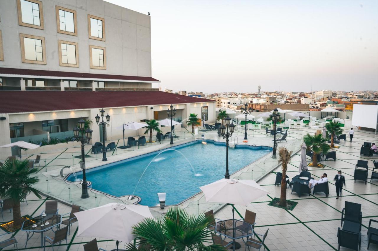 Iridium Hotel Ta'if Buitenkant foto