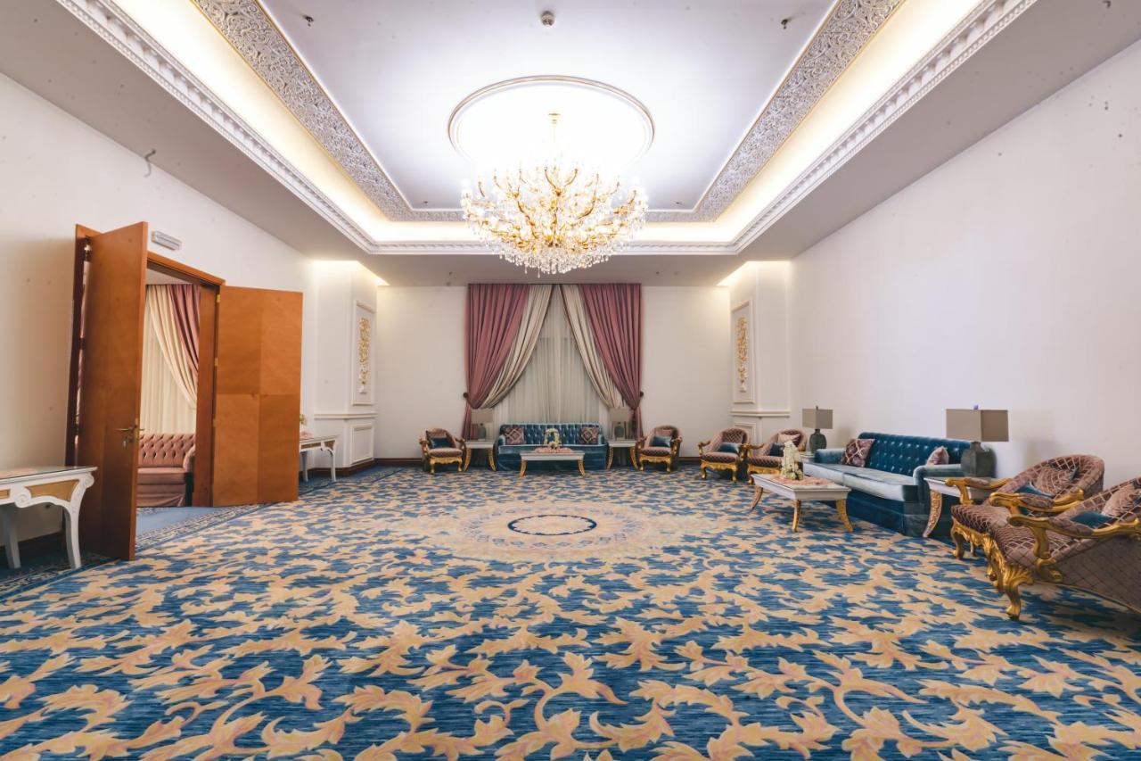 Iridium Hotel Ta'if Buitenkant foto